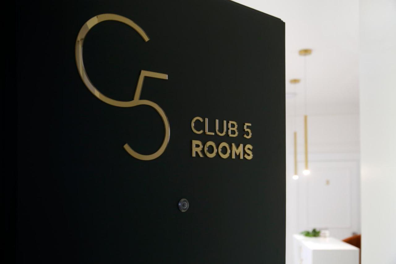 Club 5 Boutique Rooms Split Exterior photo